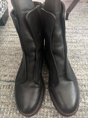 Patrizia Banfanti Black Combat Boots w/Side Zipper and Lug Sole